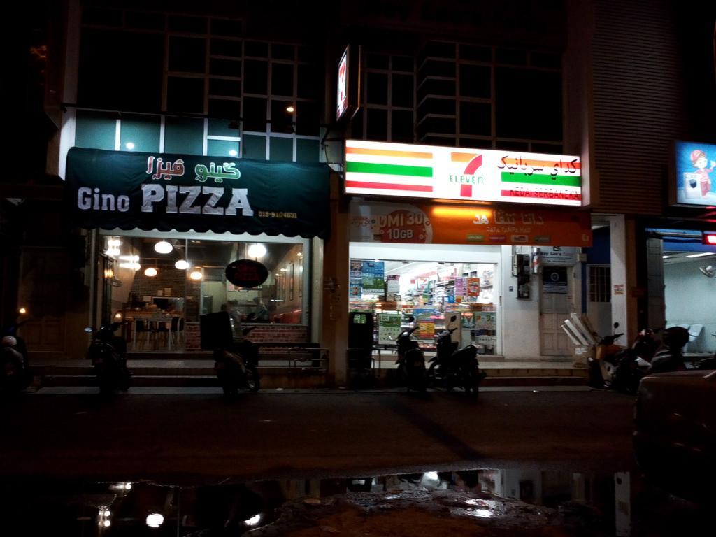 特拉塔克托克万1号和2号度假屋 哥打巴鲁 外观 照片